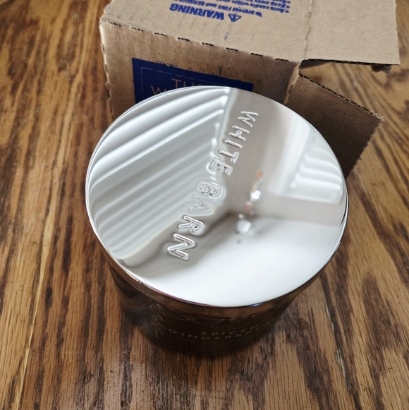 πBOGO 50% OFFπ―NWTβΌοΈ White Barn "Spiced Gingerbread" 3-wick Candle - Picture 4 of 10